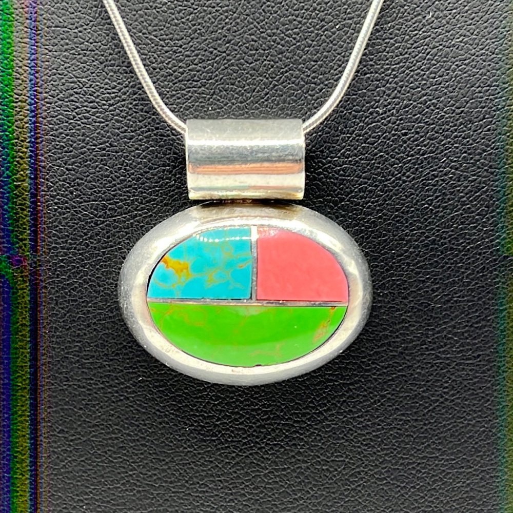 VINTAGE SILVERWORLD MEXICO MULTI GEMSTONE INLAY PENDANT ON 16” CHAIN-2” EXTENDER